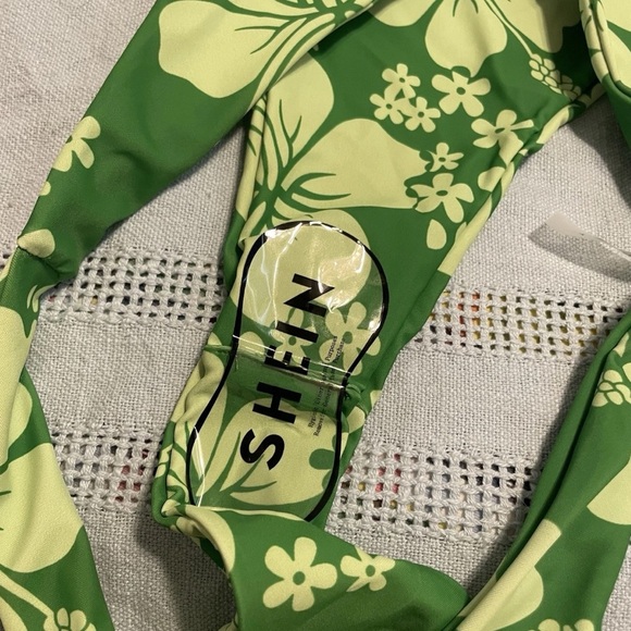 NEW SHEIN Green Floral Bikini Swimsuit BEACH 2 Pc Woman’s L Swim Y2K 90’s SURF - Picture 6 of 11